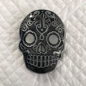 Ladies black sugar skull belt buckle